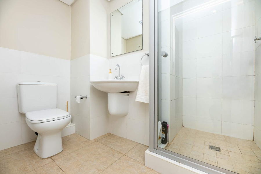 2 Bedroom Property for Sale in Sea Point Western Cape